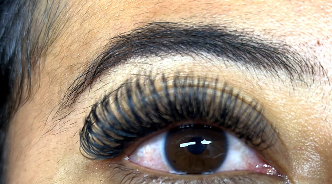 Extensiones de pestañas